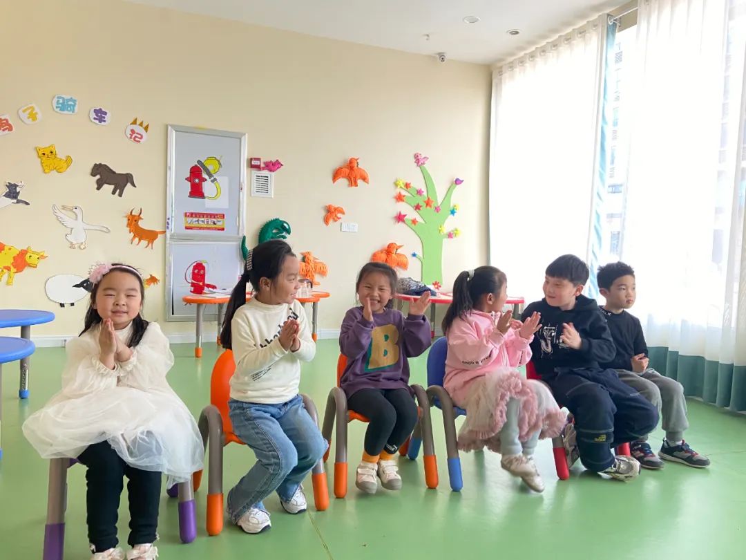 好玩的阅读《农场来了龙卷风》