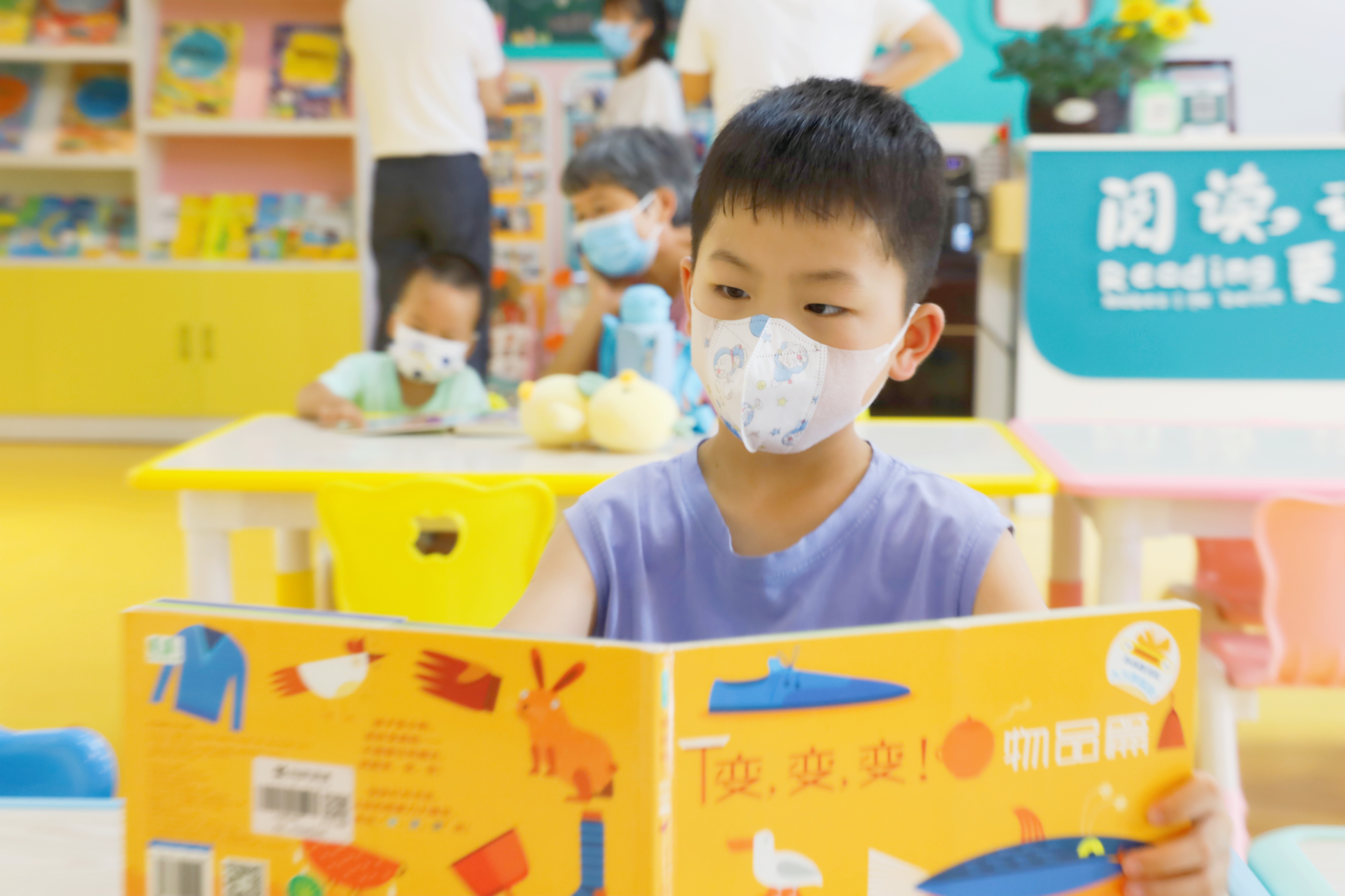 恭喜「知阅」两个会员家庭荣获滨海第二实验小学“书香家庭”称号